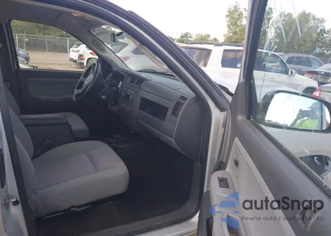 2008 Dodge Dakota Sxt/Bighorn/Lonestar z USA, uszkodzony, nr VIN 1D7HW32K08S592717